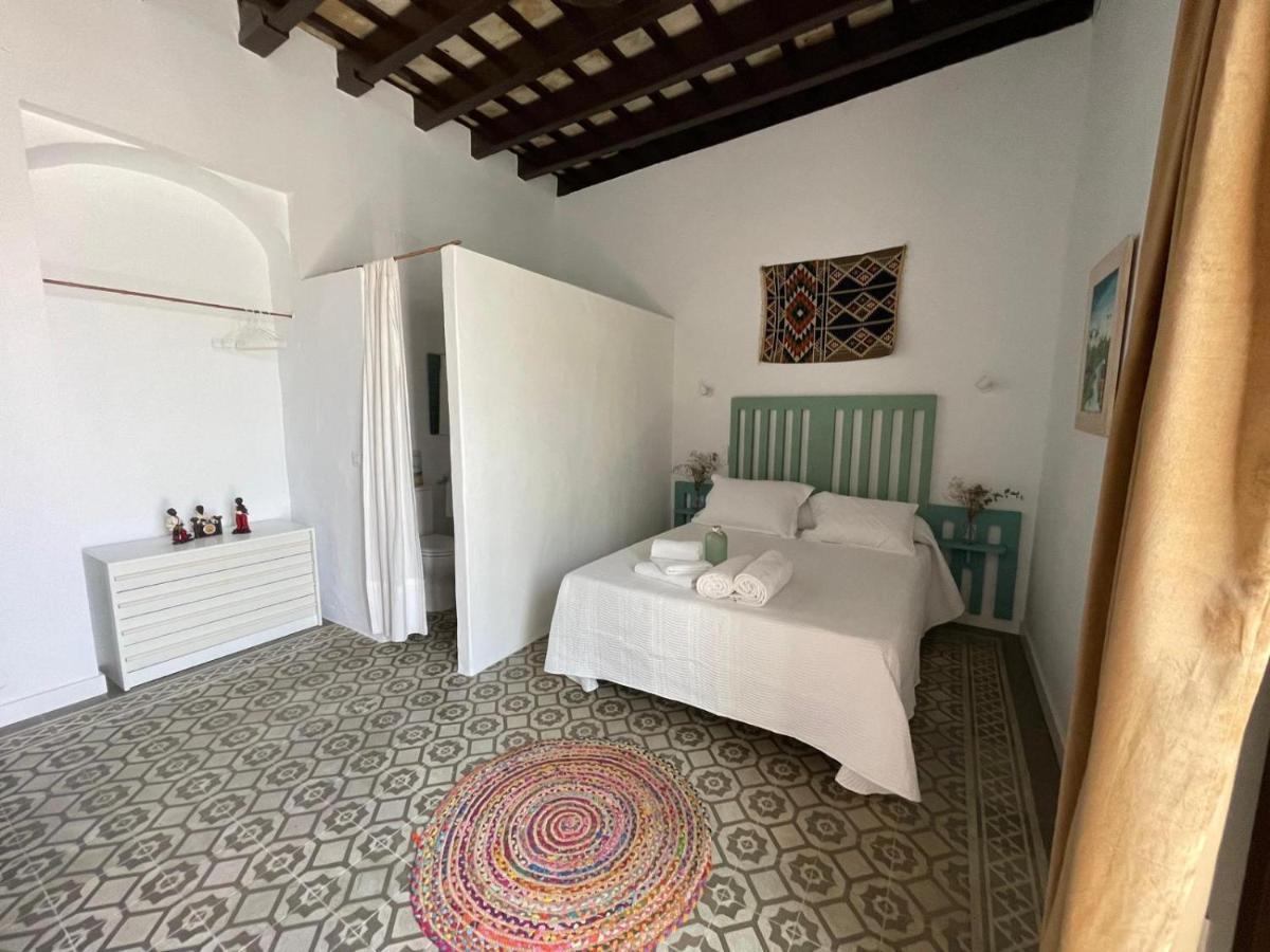 Dona Lola Rooms Коніль-де-ла-Фронтера Екстер'єр фото