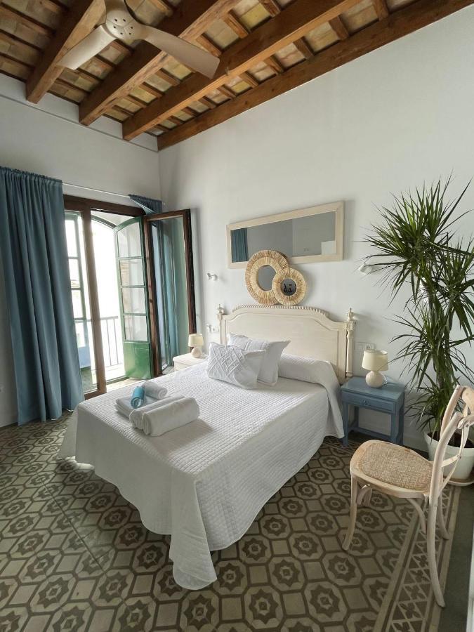Dona Lola Rooms Коніль-де-ла-Фронтера Екстер'єр фото