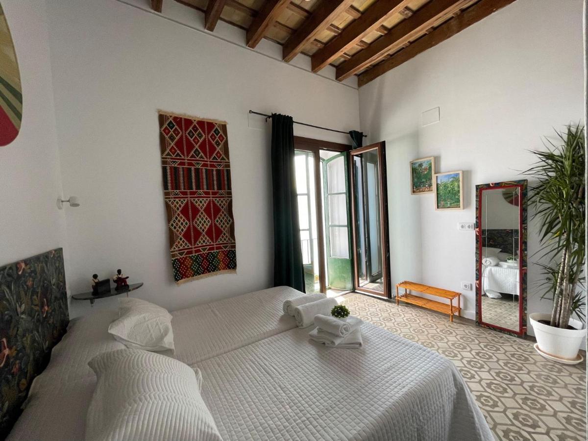 Dona Lola Rooms Коніль-де-ла-Фронтера Екстер'єр фото