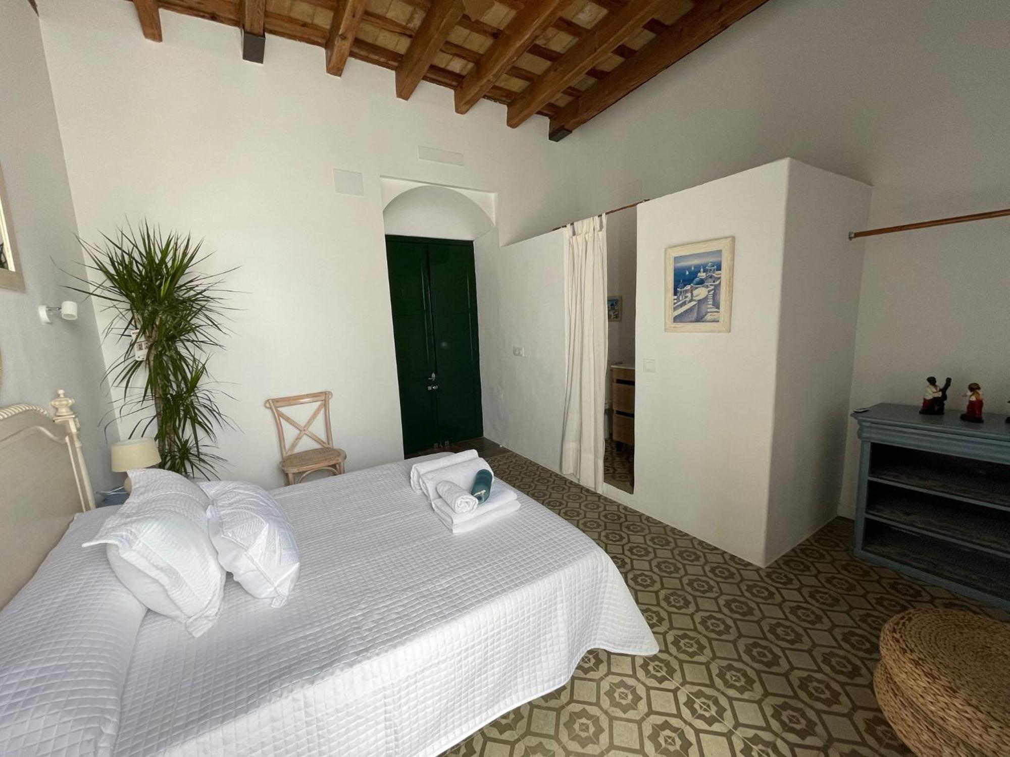 Dona Lola Rooms Коніль-де-ла-Фронтера Екстер'єр фото